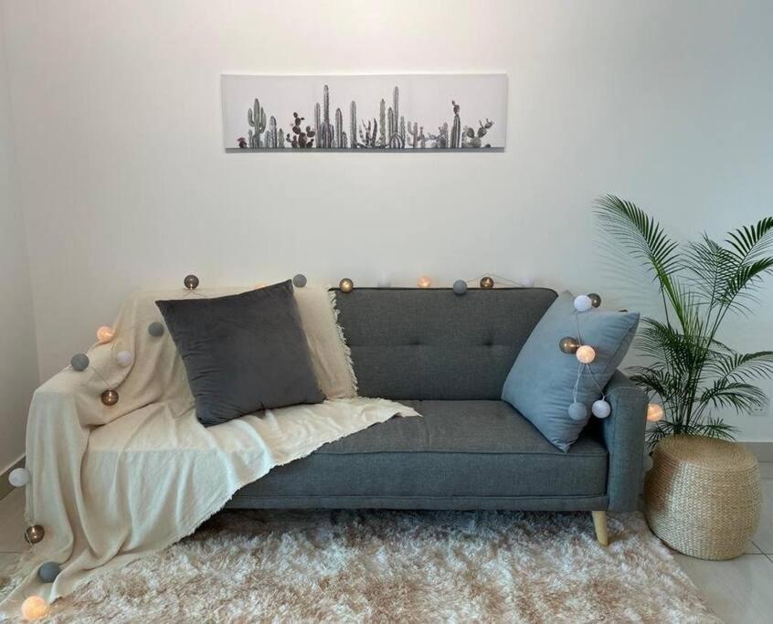 Apartment C0509 Muji Style Almas 100mbps Pool View Netflix By
