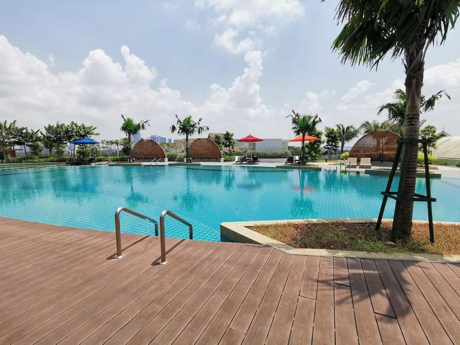 C0509 Muji Style Almas 100mbps Pool View Netflix By *