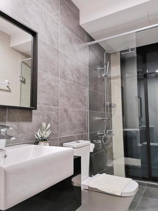 C0509 Muji Style Almas 100mbps Pool View Netflix By Apartment *