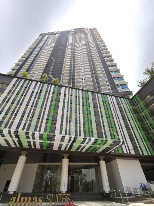 Apartment C0509 Muji Style Almas 100mbps Pool View Netflix By Nusajaya (Iskandar Puteri)